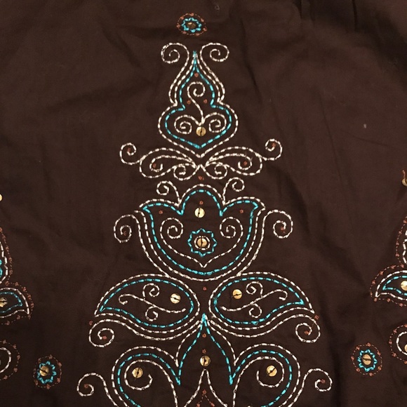 NWT skirt with sequins and stitching - Picture 3 of 5